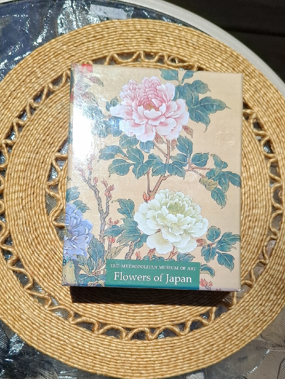 BUNDLE This! MOMA  2006 ‘Flowers of Japan’ Box of 23 Cards (Blank Inside)